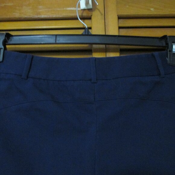 Chaus of New York navy cropped pants zipper pockets & stretch size 14 - Picture 10 of 11